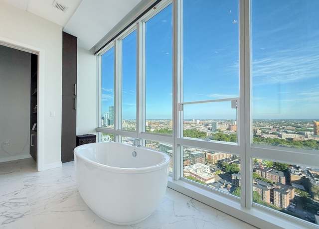 Property at 188 Brookline Ave Ph 29A, Boston, MA 02215, 3 beds, 3 baths