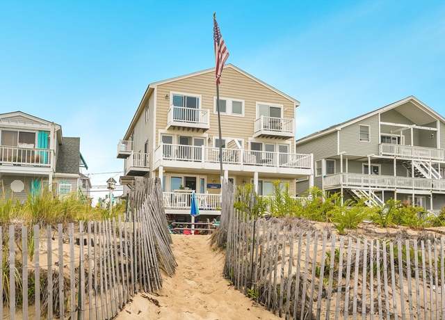 Property at 59 Atlantic Ave #4, Salisbury, MA 01952, 5 beds, 2 baths