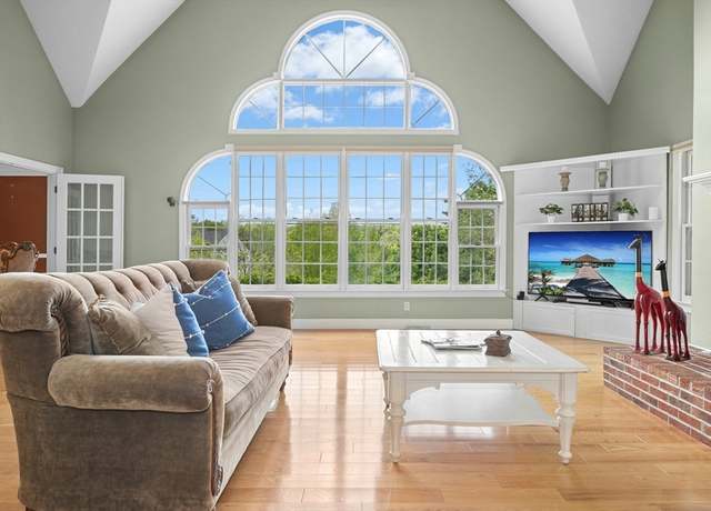 Property at 15 Keyes House Rd, Shrewsbury, MA 01545, 5 beds, 3 baths