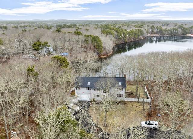 Property at 11 Elizabeth Ln, Yarmouth, MA 02673, 3 beds, 2.5 baths