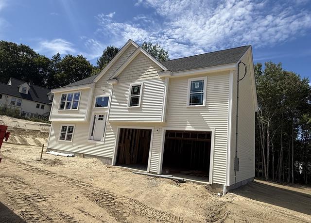 Property at 48 Homeward Ave, Uxbridge, MA 01569, 3 beds, 2.5 baths