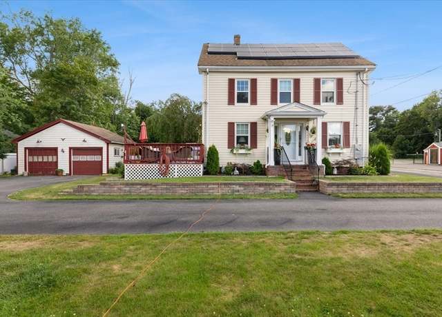 Property at 39 Mystic St, Brockton, MA 02302, 4 beds, 1.5 baths