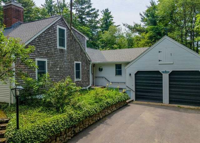 Property at 86 Plymouth St, Carver, MA 02330, 3 beds, 3 baths