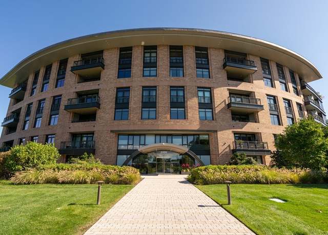 Property at 2400 Beacon St #203, Chestnut Hill, MA 02467, 2 beds, 2.5 baths