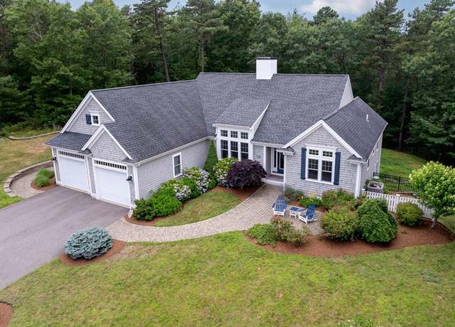 Property at 33 Overlook Cir, Plymouth, MA 02360, 3 beds, 2.5 baths