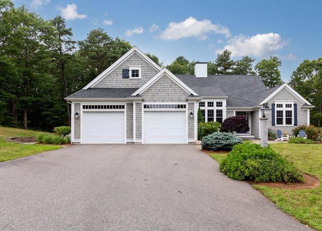 Property at 33 Overlook Cir, Plymouth, MA 02360, 3 beds, 2.5 baths