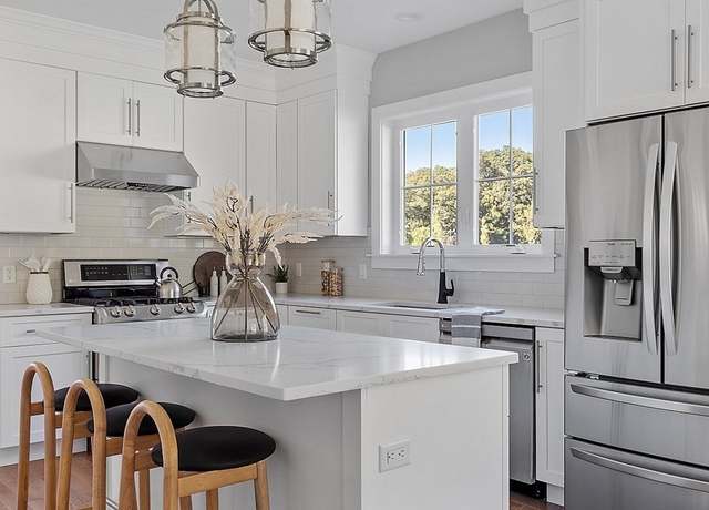 Property at 1 Cypress Cir #1, Bellingham, MA 02019, 2 beds, 2.5 baths
