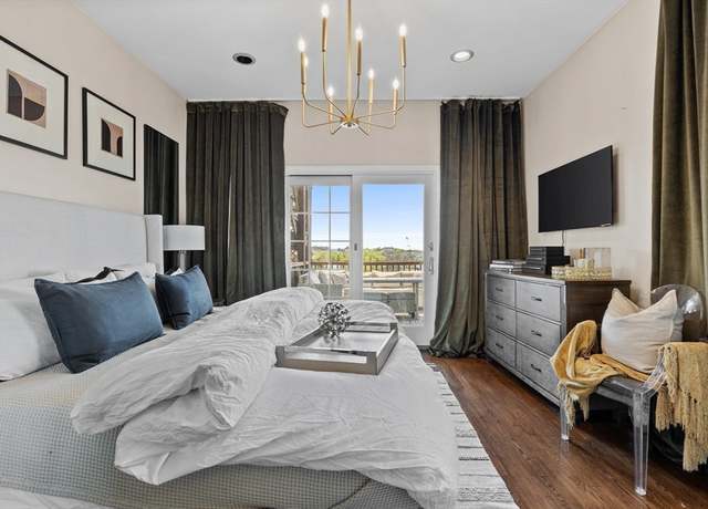 Property at 21 Chestnut Unit 4R, Chelsea, MA 02150, 2 beds, 1 bath