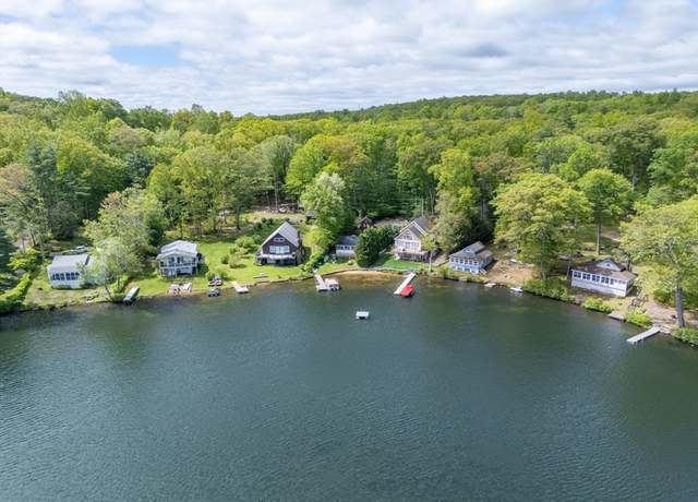 Property at 44 1st, Brimfield, MA 01010, 2 beds, 1 bath