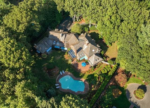 Property at 11 Fulling Mill Ln, Hingham, MA 02043, 5 beds, 3.5 baths