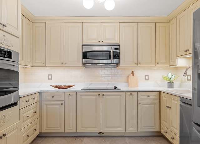 Property at 20 Central St #402, Salem, MA 01970, 2 beds, 2 baths