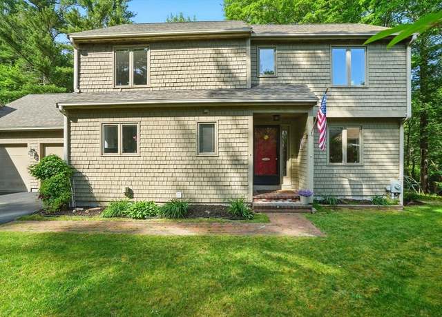 Property at 17 Trout Farm Ln, Duxbury, MA 02332, 2 beds, 3.5 baths