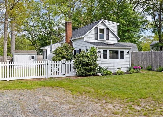 Property at 216 Waltham St, Hanson, MA 02341, 2 beds, 1 bath