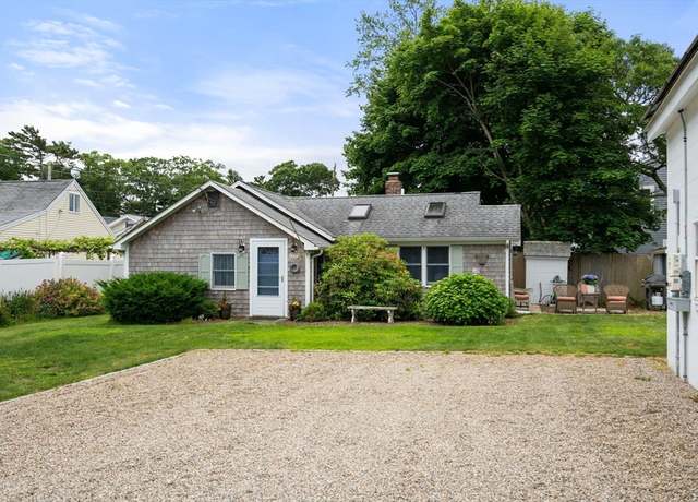 Property at 47 Chippewa Dr, Wareham, MA 02532, 2 beds, 1 bath