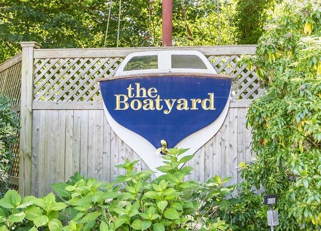 Property at 5 Keel De Sac, Falmouth, MA 02540, 2 beds, 2.5 baths