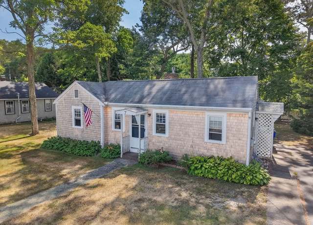 Property at 7 Freeman St, Bourne, MA 02532, 2 beds, 1 bath