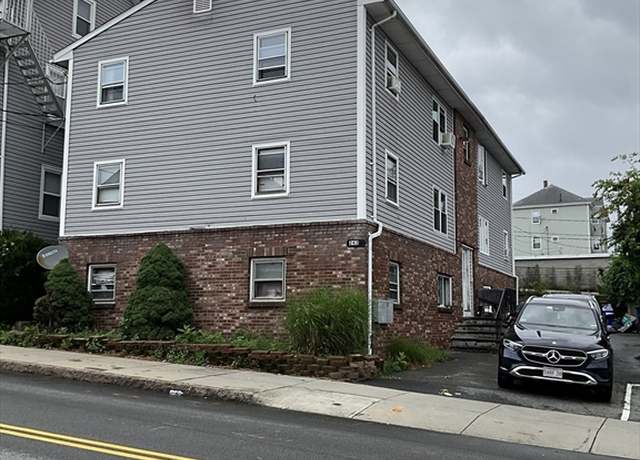 Property at 243 Robeson St #6, Fall River, MA 02720, 2 beds, 1 bath