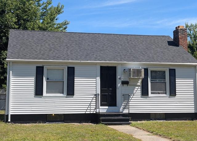 Property at 61 Russell St, Springfield, MA 01104, 2 beds, 1 bath