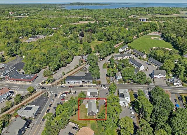 Property at 46 Summer St Unit A-3, Kingston, MA 02364, 2 beds, 2.5 baths