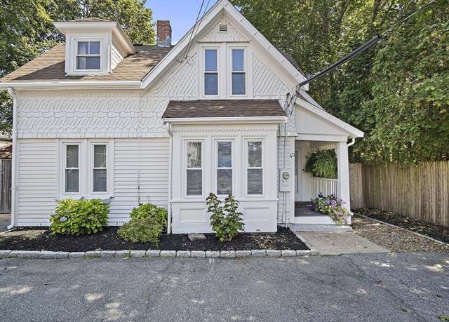Property at 38-40 High St #5, Danvers, MA 01923, 3 beds, 2 baths