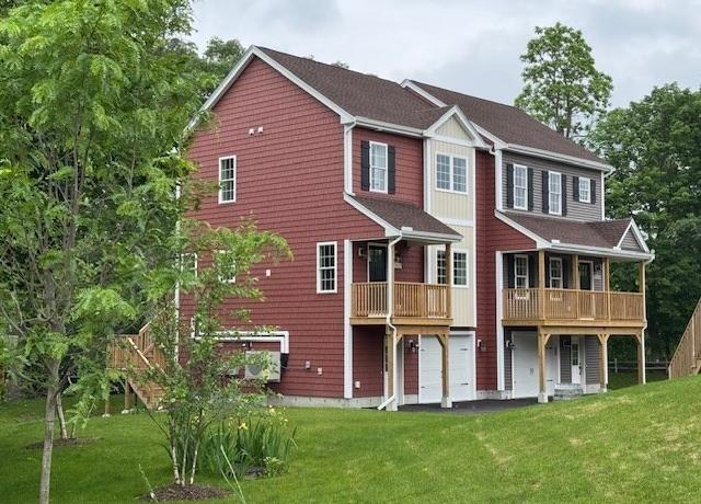 Property at 260 Main St #11, Blackstone, MA 01504, 2 beds, 2.5 baths