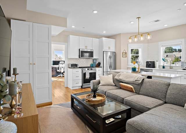 Property at 35 Somerset Ave #6, Winthrop, MA 02152, 2 beds, 2 baths