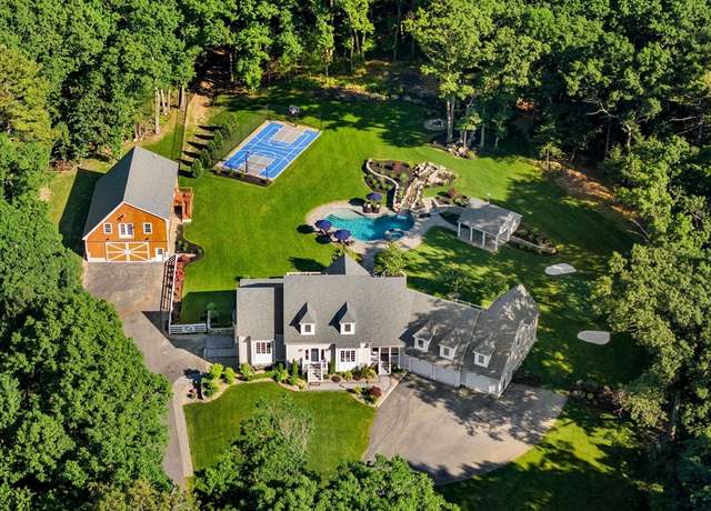 Property at 15 Gould Rd, Andover, MA 01810, 6 beds, 5.5 baths