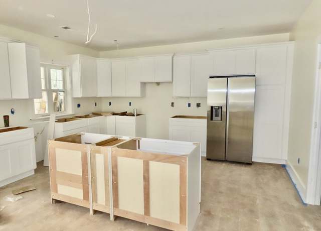 Property at 33 Seabiscuit Dr, Plymouth, MA 02360, 4 beds, 2.5 baths