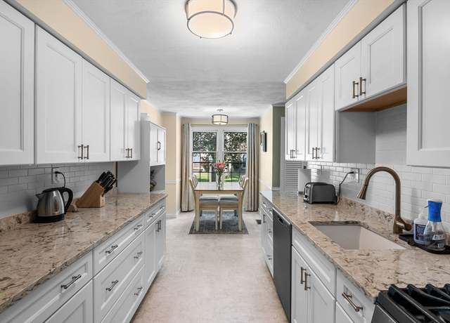 Property at 120 Apache Way #120, Tewksbury, MA 01876, 2 beds, 1.5 baths