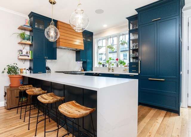 Property at 452 W 4th St, Boston, MA 02127, 4 beds, 3.5 baths