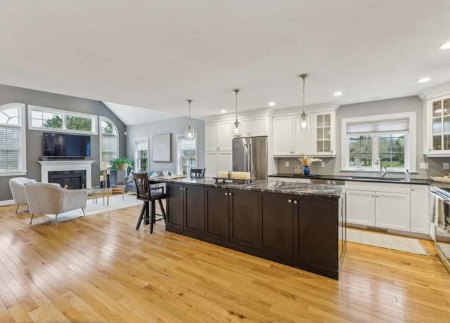 Property at 18 Rockville Mdws #18, Millis, MA 02054, 2 beds, 2.5 baths