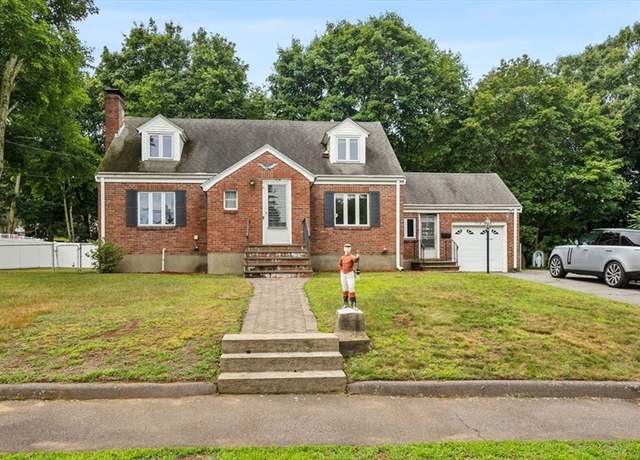 Property at 114 Parker Rd, Wakefield, MA 01880, 3 beds, 3 baths