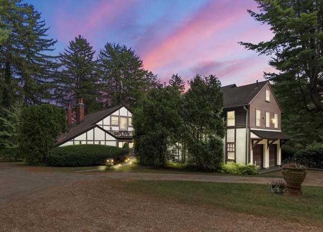Property at 660 South St, Needham, MA 02492, 6 beds, 4.5 baths
