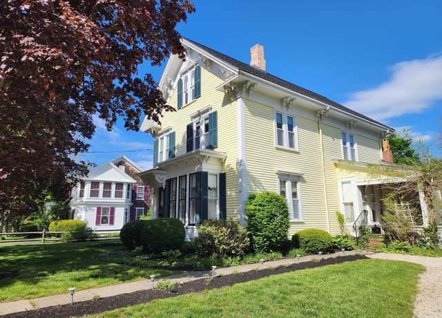 Property at 20 Green St, Kingston, MA 02364, 3 beds, 2 baths