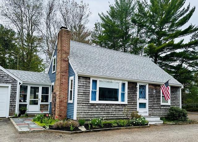 Property at 445 Plain St, Marshfield, MA 02050, 3 beds, 1 bath