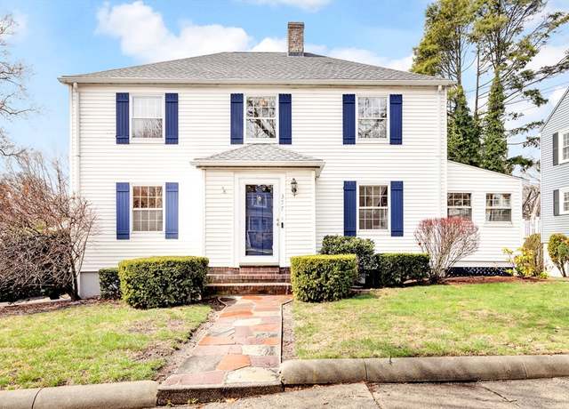 Property at 377 Park Ave, Arlington, MA 02476, 3 beds, 1.5 baths