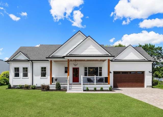 Property at 28 Marlboro Rd, Woburn, MA 01801, 4 beds, 4 baths