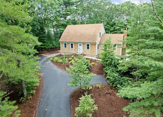 Property at 216 Poponessett Rd, Barnstable, MA 02635, 3 beds, 2 baths