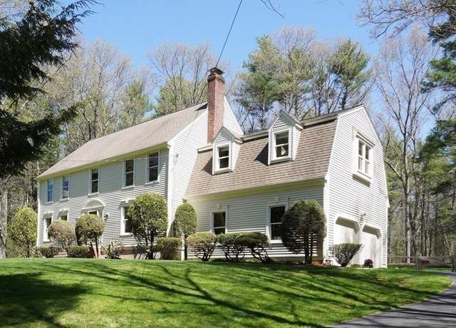 Property at 4 Oak Dr, Upton, MA 01568, 5 beds, 2.5 baths