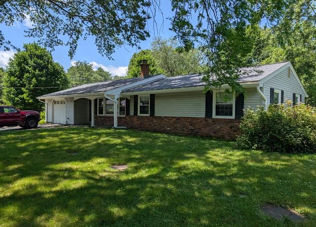 Property at 4 Allen Ln, Ipswich, MA 01938, 3 beds, 1.5 baths