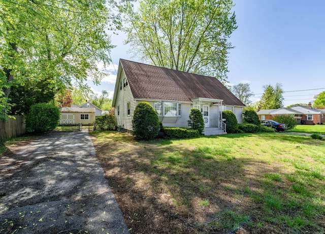 Property at 15-17 Francis St, Springfield, MA 01104, 4 beds, 3 baths