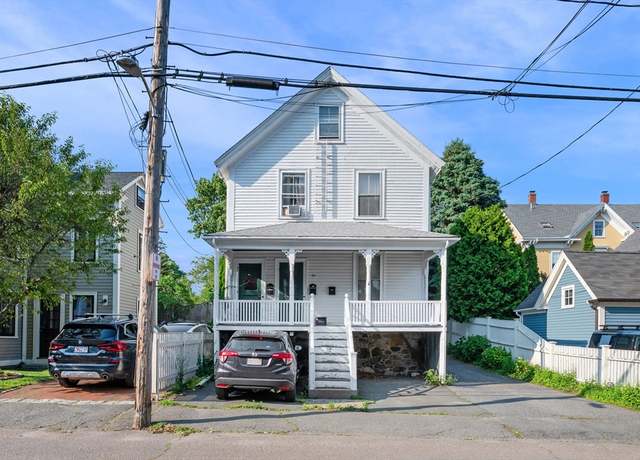 Property at 25 Pearl St, Marblehead, MA 01945, 5 beds, 3 baths