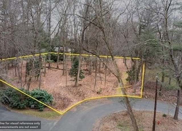 Property at 5 Dennis Rd, Longmeadow, MA 01106