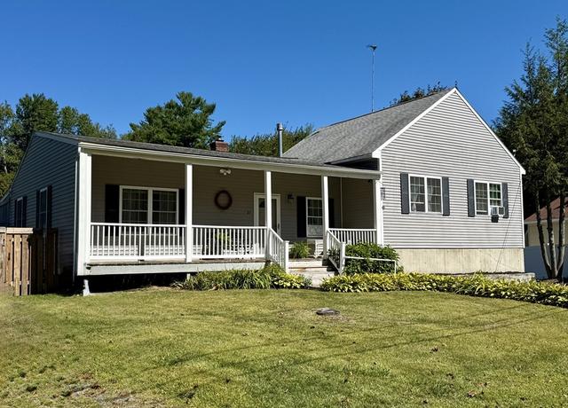Property at 27 Mayflower Cir, Holden, MA 01520, 2 beds, 3 baths
