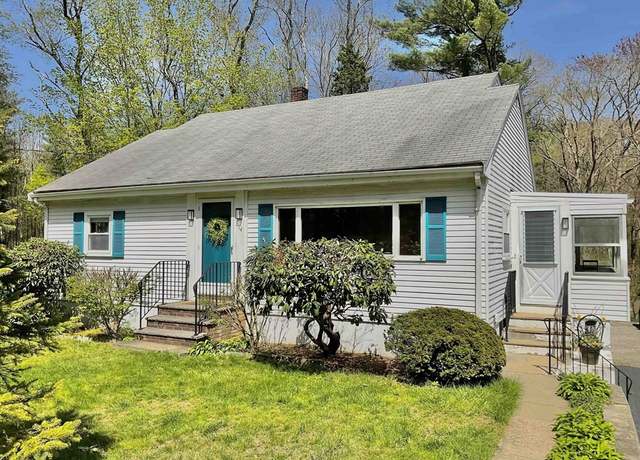 Property at 16 Bowker St, Norwell, MA 02061, 4 beds, 1.5 baths