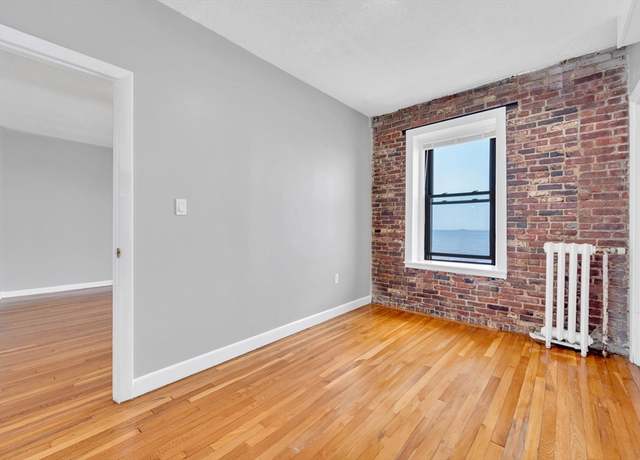 Property at 285 Lynn Shore Dr #207, Lynn, MA 01902, 1 bed, 1 bath