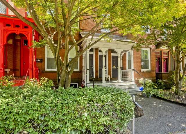 Property at 352 Maple St Unit R, Holyoke, MA 01040, 1 bed, 1 bath