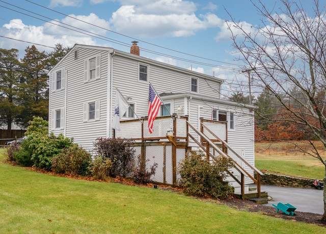 Property at 134 Congress St, Duxbury, MA 02332, 3 beds, 2 baths