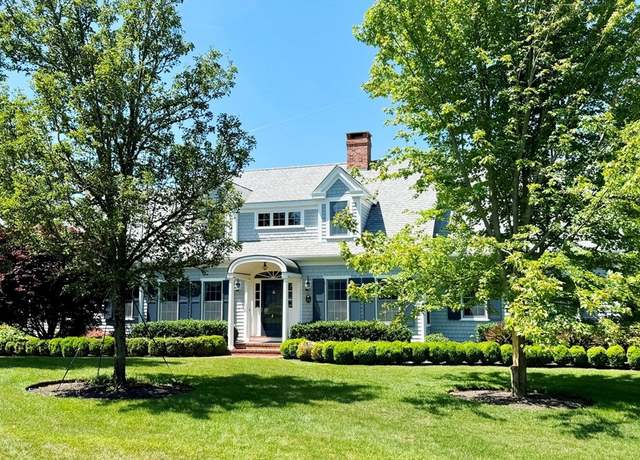 Property at 36 Moonbeam Ln, Chatham, MA 02633, 4 beds, 3.5 baths