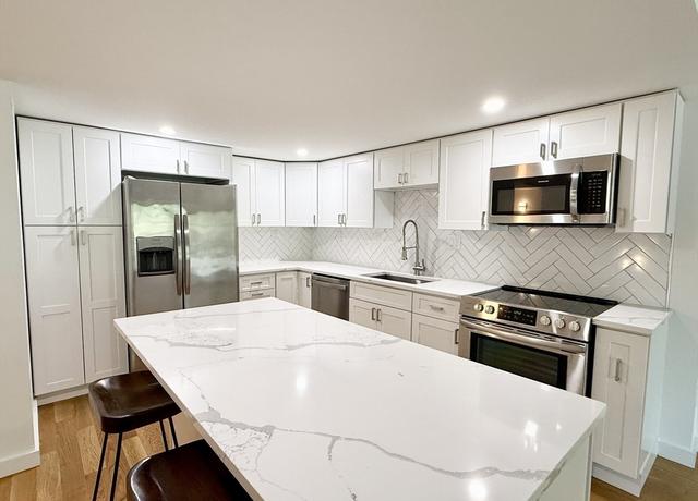 Property at 146 Marble St #213, Stoneham, MA 02180, 2 beds, 1.5 baths